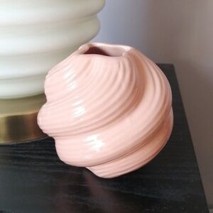 H&M Swirly Pastel Pink Mini Stoneware Vase